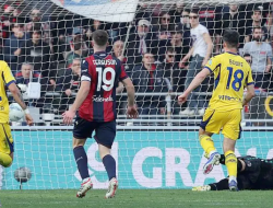 Dua Gol Kilat, Verona Bungkam Bologna di Kandang