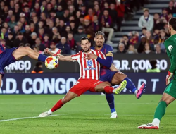 Barcelona Menang Tapi Menangis, Atletico Melenggang ke Final