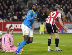 Brentford Terpeleset! Mimpi Liga Champions Dibuyarkan Wolves