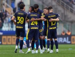 Napoli Tersandung di Parma, Asa Scudetto Kian Menipis