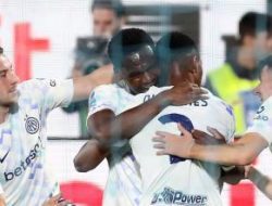 Inter Comeback Gila, Tekuk Como 4-3 dan Kian Kokoh di Puncak