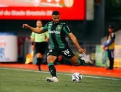 PSG Berpeluang Jauhkan Diri di Puncak, Lens Tertahan Imbang Dramatis 3-3