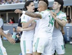 Roma Gasak Bologna 2-0, Tiket Liga Champions Kian Dekat