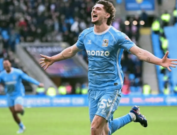 Coventry Kian Dekat Promosi, Menang Dramatis 3-2 atas Derby