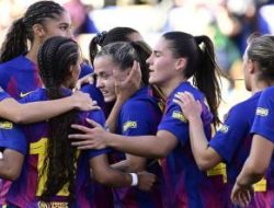 Barcelona Pesta Gol, Angkat Trofi dan Kirim Levante Terdegradasi