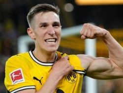 Dortmund Menang Dramatis atas Frankfurt, Kokoh di Posisi Dua