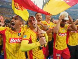 120 Tahun Penantian Lens Berakhir, Nice Ditaklukkan 3-1 di Final Coupe de France