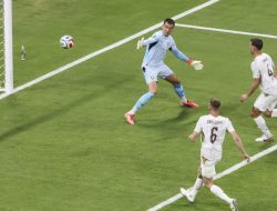 Korsel Bangkit, Ceko Tumbang 2-1