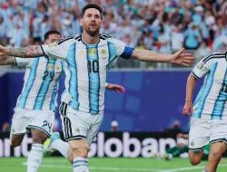 Hattrick Sang Raja! Messi Bawa Argentina Hancurkan Aljazair 3-0