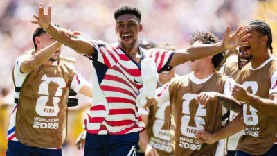 AS Melaju ke Babak Gugur, Australia Ditundukkan Dua Gol Tanpa Balas