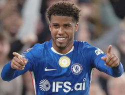 Manchester United Sepakati Transfer Andrey Santos dari Chelsea, Ederson Menyusul