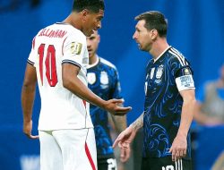 Messi vs Bellingham Memanas, Tatapan Sinis Sang Kapten Argentina