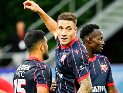 Red Star Pesta Gol di Markas Larne, di Leg Pertama Kualifikasi Champions