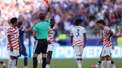 AS Menang 2-0 atas Bosnia, Lolos ke 16 Besar Meski Bermain dengan 10 Orang