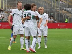 Kevin Diks dan Mönchengladbach Pesta Gol di Piala Jerman