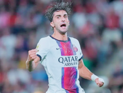 Ferran Torres Selamatkan PSG, Dua Gol dalam Debut Dramatis di Rennes