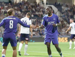 Everton Pesta Gol, Preston North End Tak Berkutik