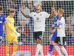 Arbeloa Raih Kemenangan Perdana, Fulham Libas Wimbledon 3-0