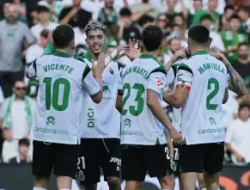 Hat-trick Zabiri Bawa Racing Raih Kemenangan Pertama di La Liga