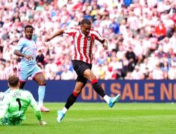 Isidor Bawa Sunderland Tekuk Fulham, Kekalahan Kedua The Cottagers