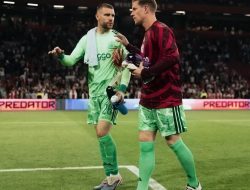 Maarten Paes Tampil Gemilang, Ajax Lolos ke Babak Berikutnya Liga Europa