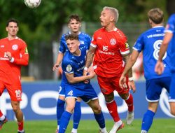 Mainz Cukur Krieschow  0-9, Tietz Cetak Empat Gol