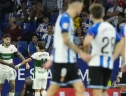 Elche Mengamuk di Cornellà, Sepuluh Pemain Bungkam Espanyol