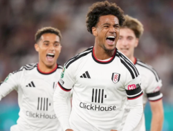 Fulham Menang Dramatis, Arbeloa Akhirnya Petik Kemenangan Perdana