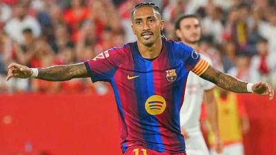 Raphinha Hat-trick, Barcelona Sikat Sevilla 1-3