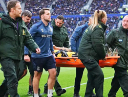 Chelsea Taklukkan Everton, Brace Pedro Neto Dibayangi Cedera Serius Martinez