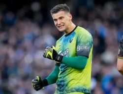 Filip Stankovic Jadi Tembok Kokoh, Venezia Kejutkan Napoli di Stadio Pier Luigi Penzo
