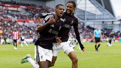 Dua Kartu Merah Warnai Laga, Liverpool Taklukkan Brentford 2-1